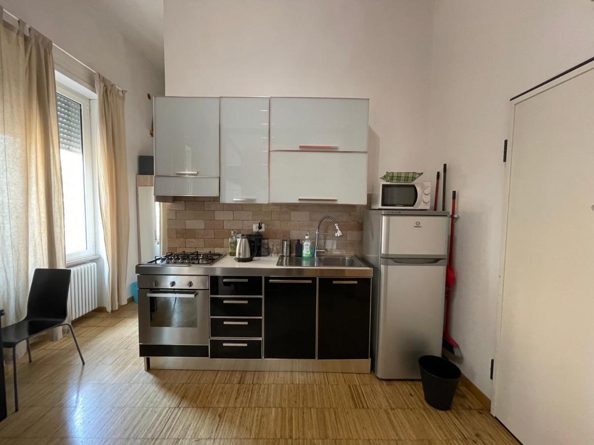 Appartamento Robinie 78 Рим Экстерьер фото